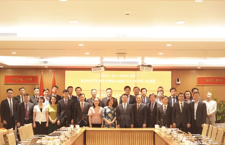 Hội nghị BCH Đảng bộ Bộ KH&CN: Chung ý chí, quyết tâm hành động, tiên phong đổi mới - Ảnh 7.
