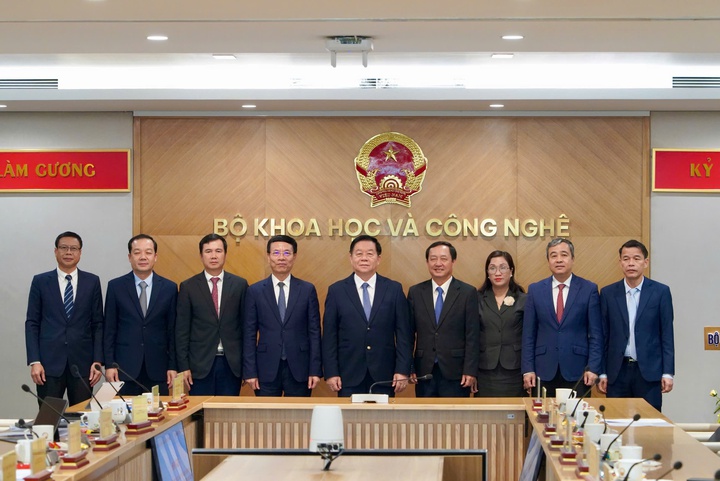 Ban Tuyên giáo và Dân vận Trung ương và Bộ Khoa học và Công nghệ ký kết Chương trình phối hợp công tác giai đoạn 2025-2030 - Ảnh 5.