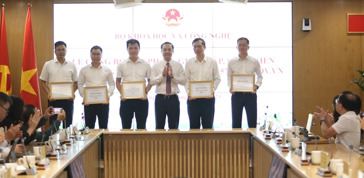 Bộ KH&CN công bố 32 sản phẩm, giải pháp, sáng kiến KHCN, ĐMST và CĐS tiêu biểu  - Ảnh 3.