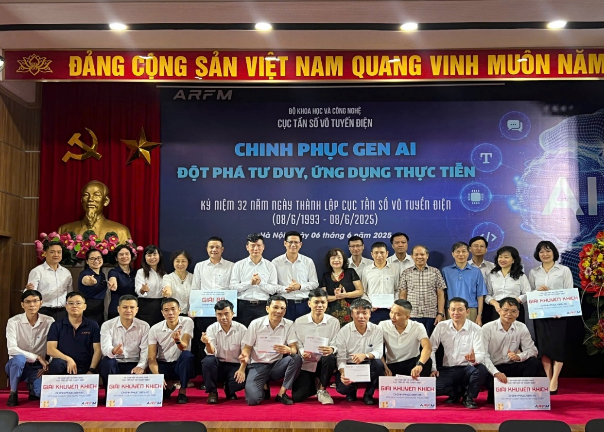 Cục Tần số vô tuyến điện lan tỏa tinh thần đổi mới sáng tạo, nâng cao năng lực ứng dụng Gen AI - Ảnh 3.