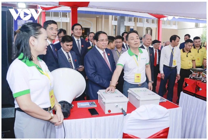 Góp ý văn kiện Đại hội XIV: Cơ hội lớn từ chuyển đổi số và đổi mới sáng tạo - Ảnh 3.