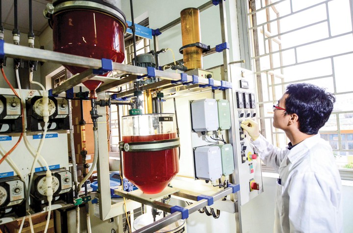 Triển khai quyết liệt các nhiệm vụ trọng tâm về KHCN, đổi mới sáng tạo, chuyển đổi số và Đề án 06 - Ảnh 2.