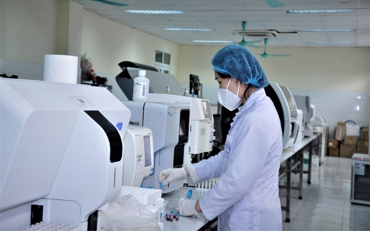 KH,CN,ĐMST&CĐS: Đột phá chiến lược thúc đẩy chuyển đổi xanh và phát triển bền vững tại TP. Hồ Chí Minh- Ảnh 2.